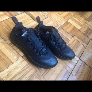 Nike air max axis